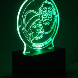Luminária Mesa Cheech Chong Led Acrílico Portátil Pilha 13cm